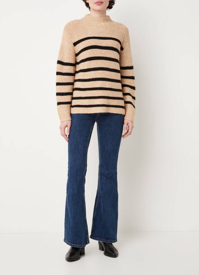 Mango Flare mid waist flared fit jeans met donkere wassing