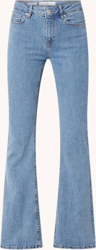 Mango Flare mid waist flared fit jeans met lichte wassing