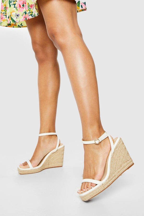 boohoo Brede Gewatteerde Sleehakken Met Bandjes, White