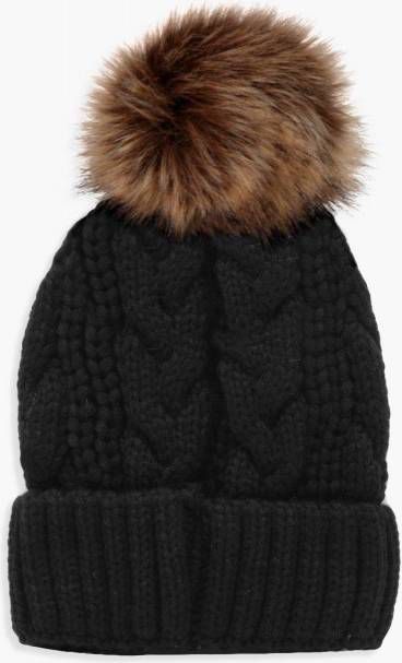 boohoo Kabelgebreide Muts Met Pompon Van Imitatiebont, Zwart