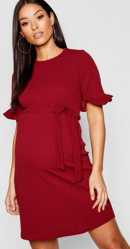 boohoo Zwangerschap Gesmokte Jurk Met Ruches En Ceintuur, Berry