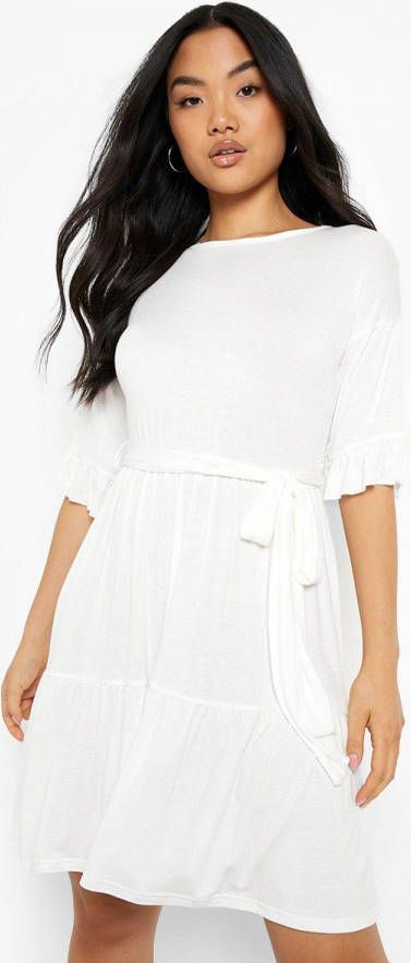boohoo Petite Gesmokte Jurk Met Geplooide Mouwen En Ceintuur, White