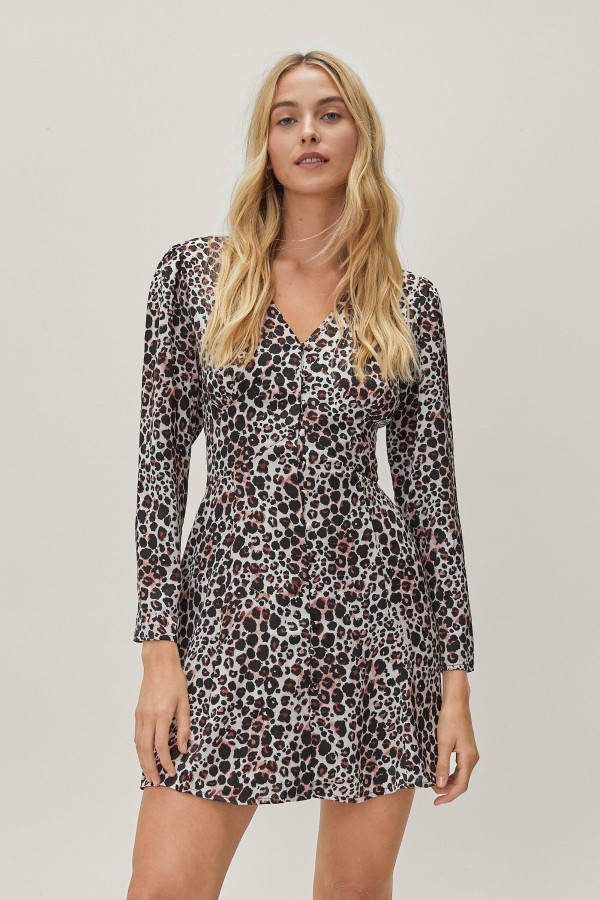 boohoo Retro Luipaardprint Doorknoop Mini Jurk, Pink