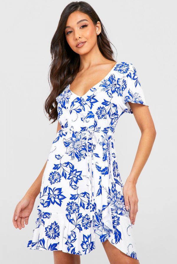boohoo Retro Porselein Print Wikkel Jurk Met Ruches, Blue