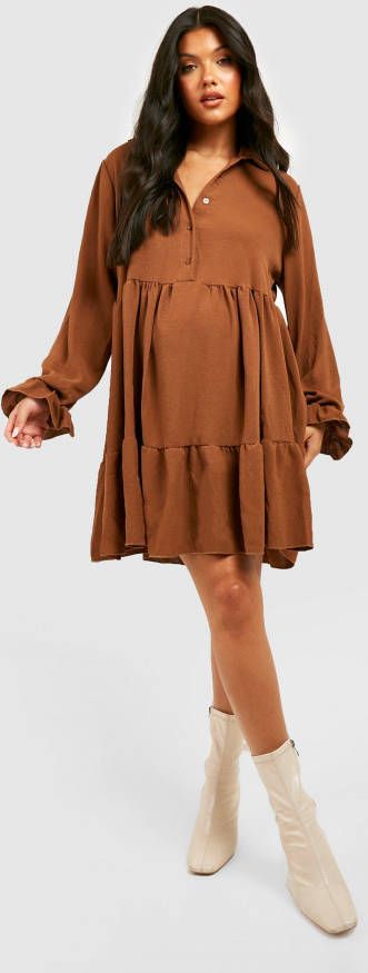 boohoo Zwangerschap Gekreukelde Gesmokte Jurk Met Laagjes, Mocha