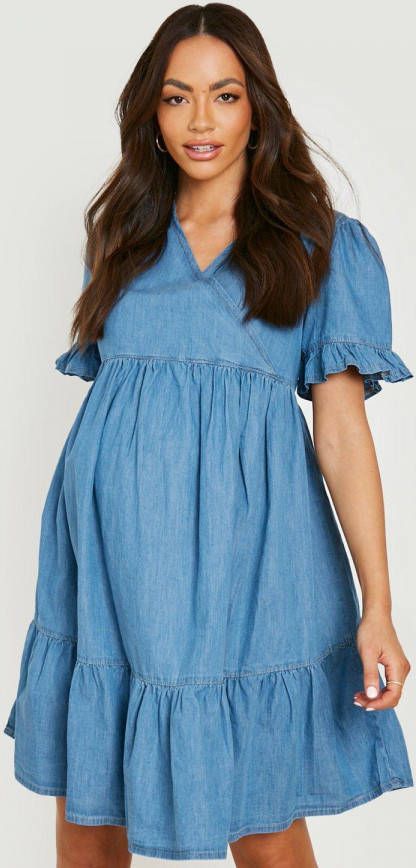 boohoo Zwangerschap Gesmokte Wikkel Jurk Met Geplooide Mouwen En Laagjes, Mid Blue