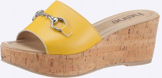 Slippers in geel van heine