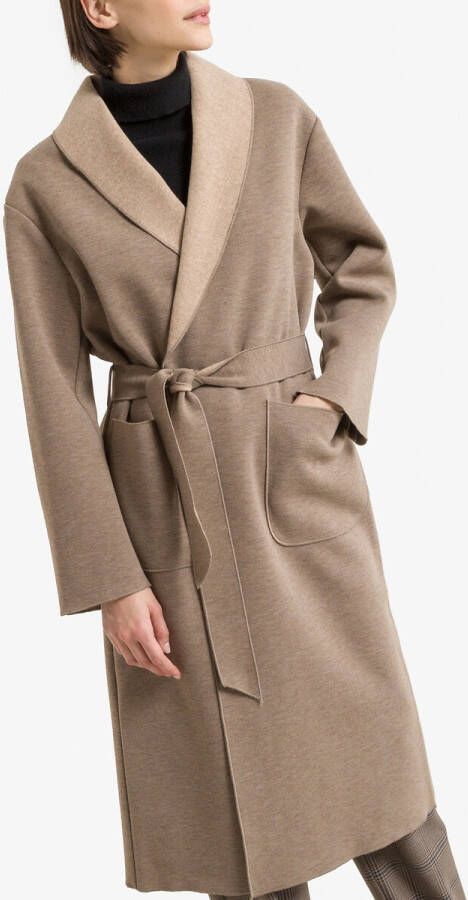 Vila Lange jas om te strikken