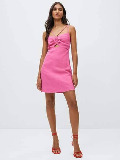 Mango Runa mini jurk van linnen met rijg en cut out detail