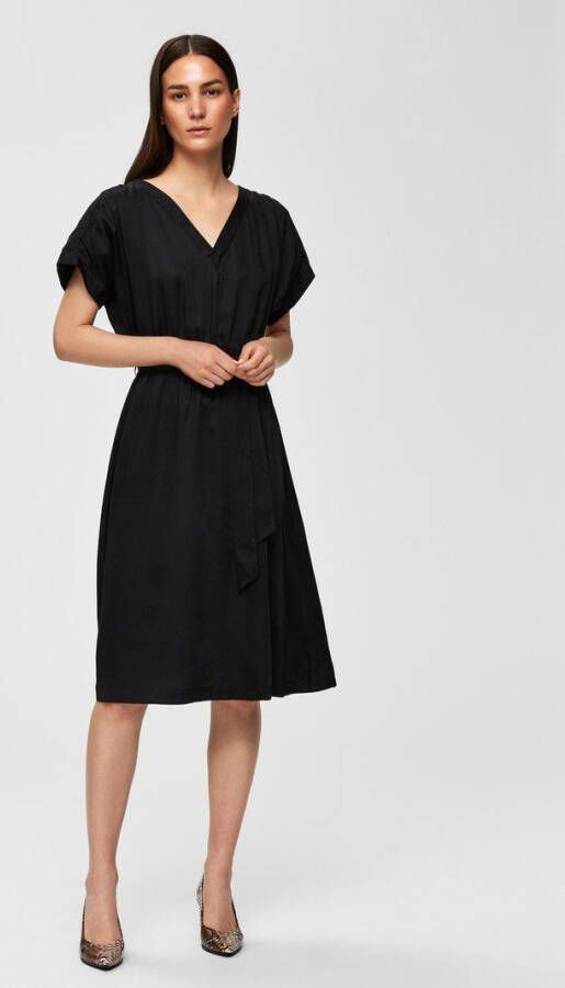 Selected Femme Midi jurk knoopriem