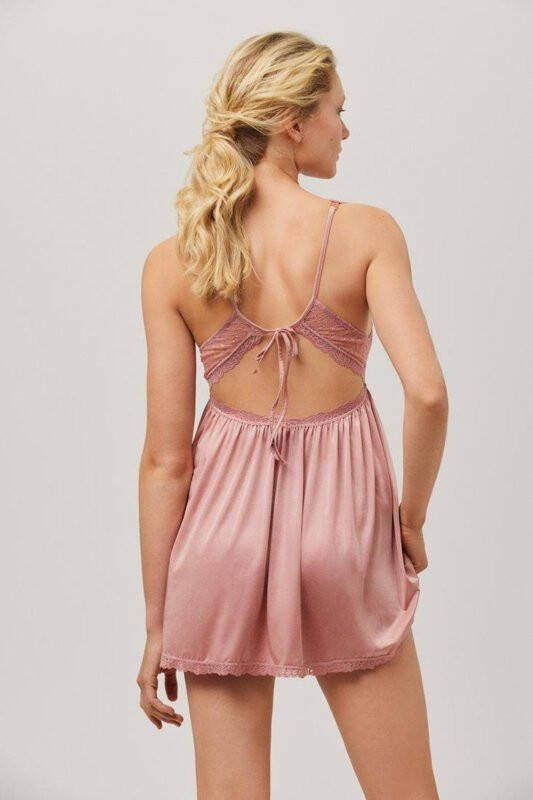 Ysabel Mora Nachtjurk met kant